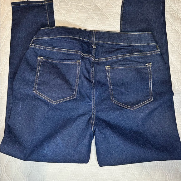 Old Navy Skinny Denim Jeans in Size 14 - Picture 2 of 3